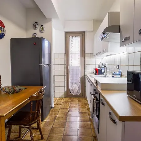 Sunset To Sunrise Apartment